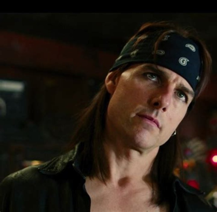 Tom Cruise sings “Wanted Dead or Alive” in new ‘Rock of Ages’ trailer: dreadful?