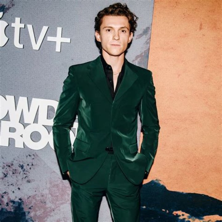 Tom Holland Net Worth - Wiki, Age, Weight and Height, Relationships, Family, and More