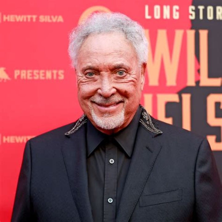 Tom Jones - Age, Family, Bio