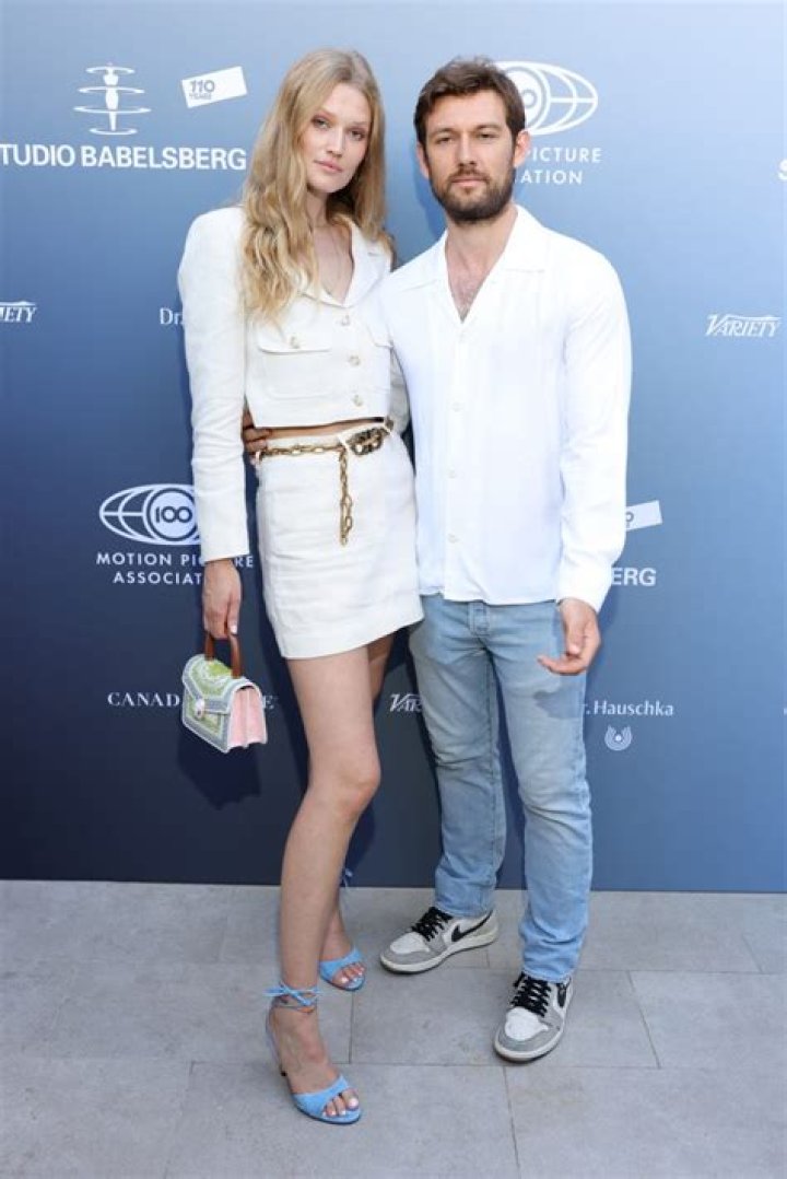 Toni Garrn Net Worth - Wiki, Age, Weight and Height, Relationships, Family, and More