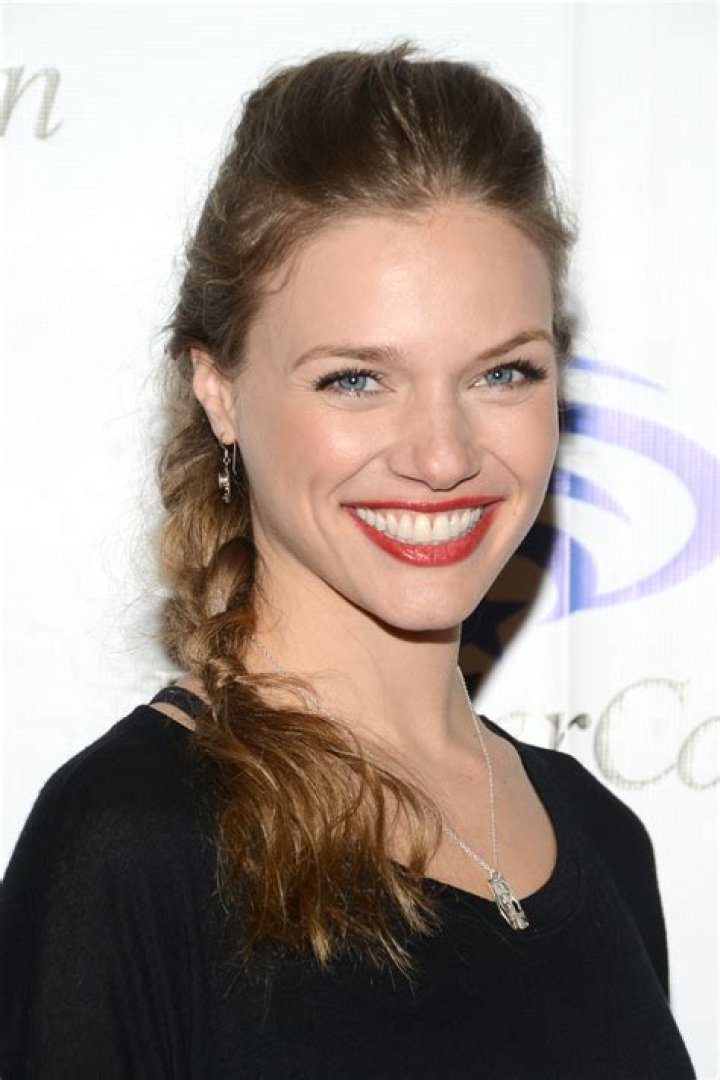 Tracy Spiridakos - Age, Family, Bio