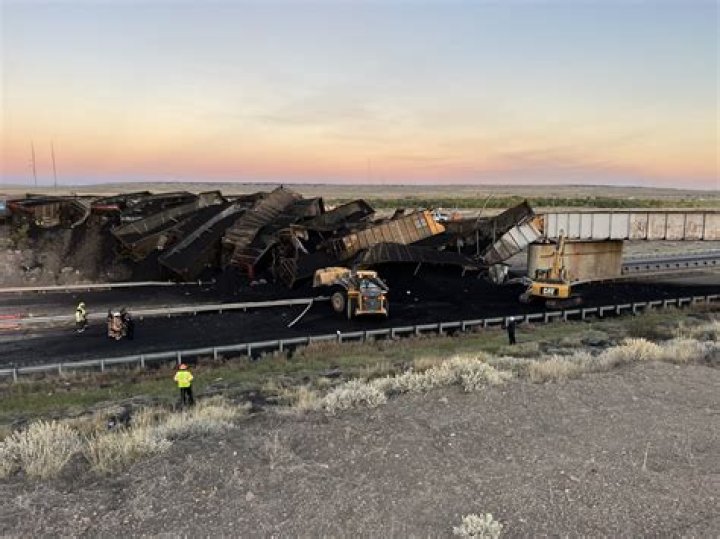 
Train derailment in Minnesota spills ethanol, several rail cars catch fire, homes evacuated 