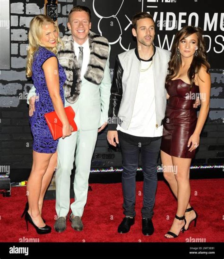 Tricia Davis - Age, Family, Bio