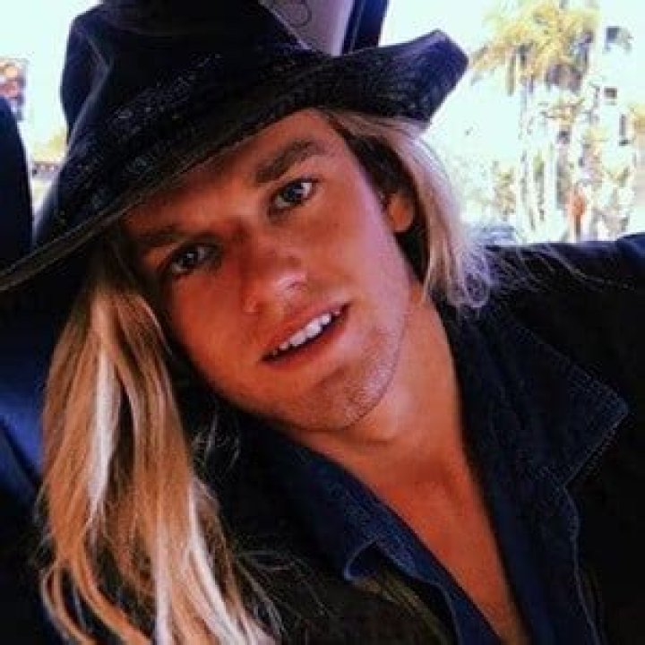 Tyke James (Pop Singer) - Age, Family, Bio