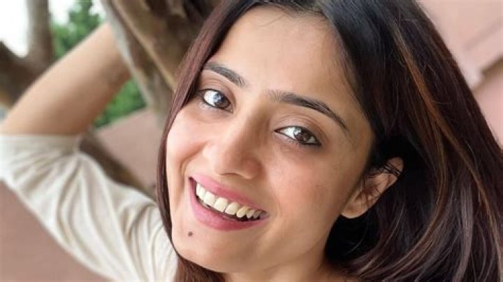
Vaishali Thaper Height, Weight, Net Worth, Age, Birthday, Wikipedia, Who, Nationality, Biography 