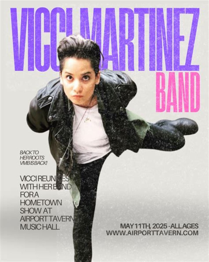 Vicci Martinez - Age, Family, Bio