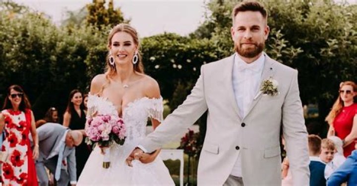 
Viktor Rajek Wife Veronika Rajek Is A Fashionnova Ambassador 