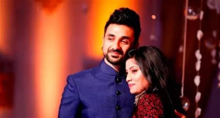 Vir Das has been Married to his wife, Shivani Mathur, since 2014