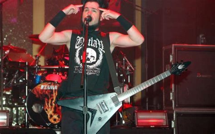 Wayne Static Net Worth - Wiki, Age, Weight and Height, Relationships, Family, and More