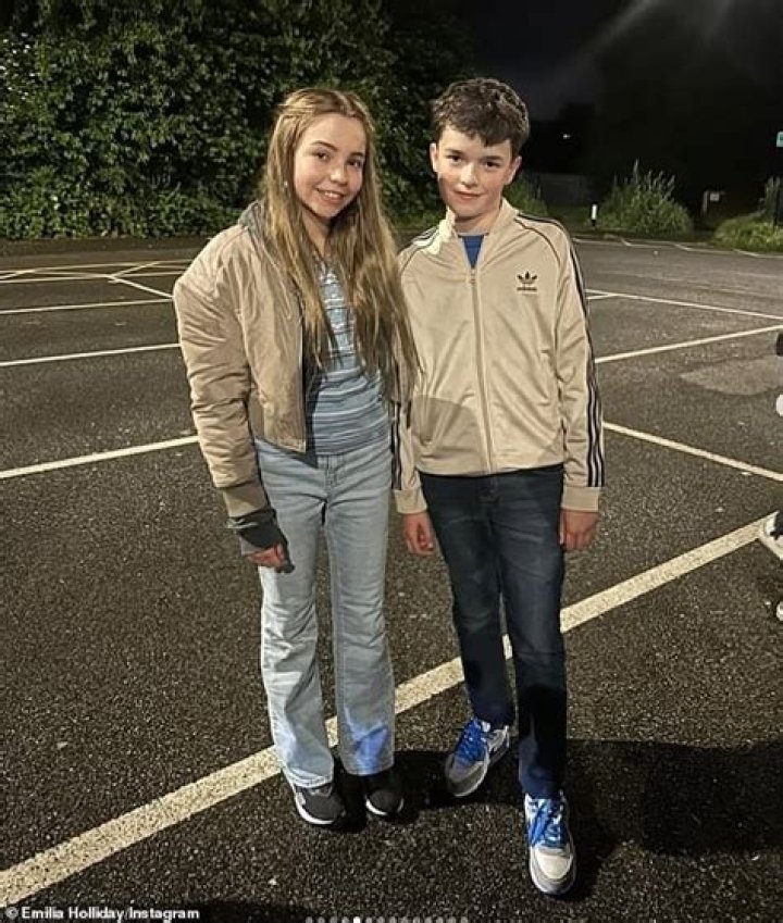 What's British Actress, Emilia Jones Relationship Status? Her Recent Role On Locke & Key!