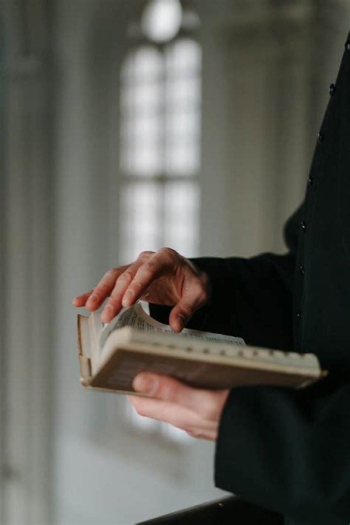 What does Nissi mean in the Bible?