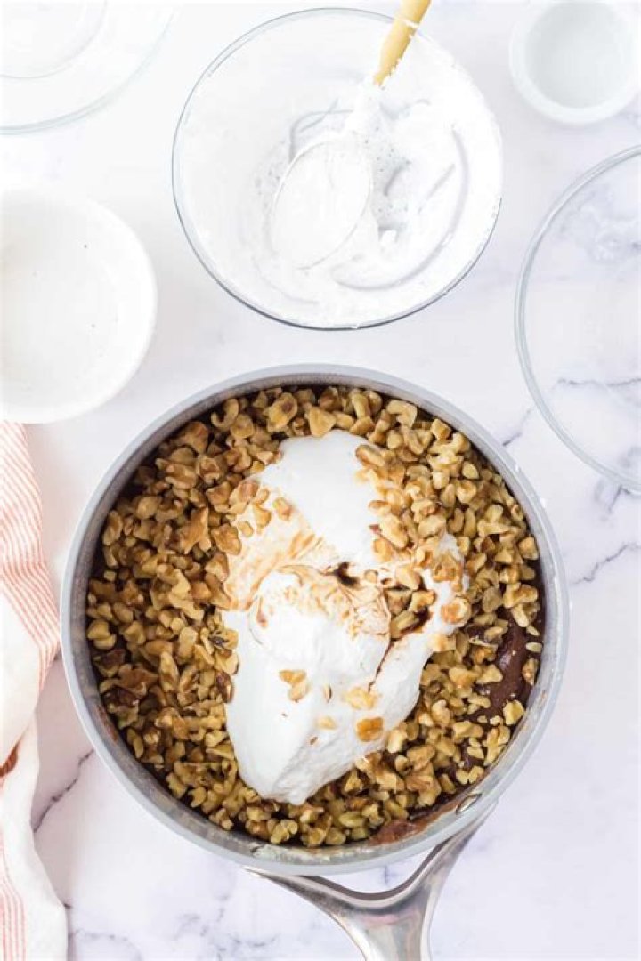 What makes fantasy fudge grainy?