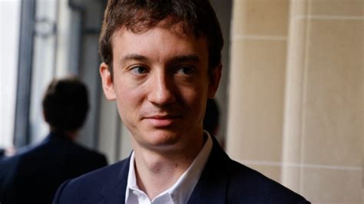 Where Did Frédéric Arnault Go To School?