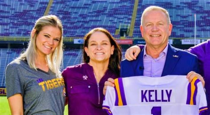 Who are Brian Kelly s Parents? Brian Kelly Biography, Parents Name and More