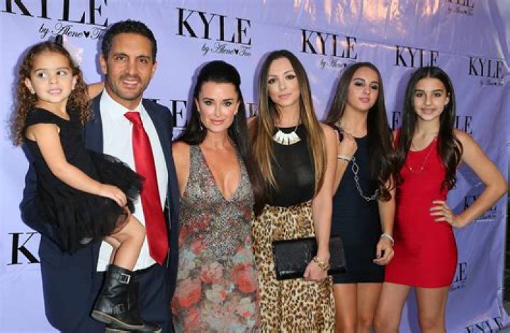 
Who are Kyle Richards’ children, Portia Umansky, Farrah Aldjufrie, Alexia Umansky, Sophia Umansky? 
