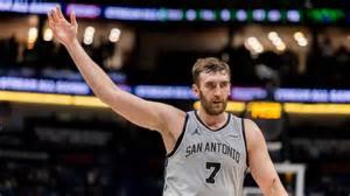 
Who are Luke Kornets Parents? Luke Kornet Biography, Parents Name, Nationality and More 