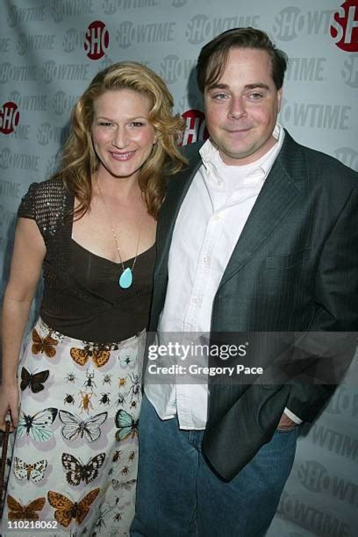 Who is Ana Gasteyer married to?