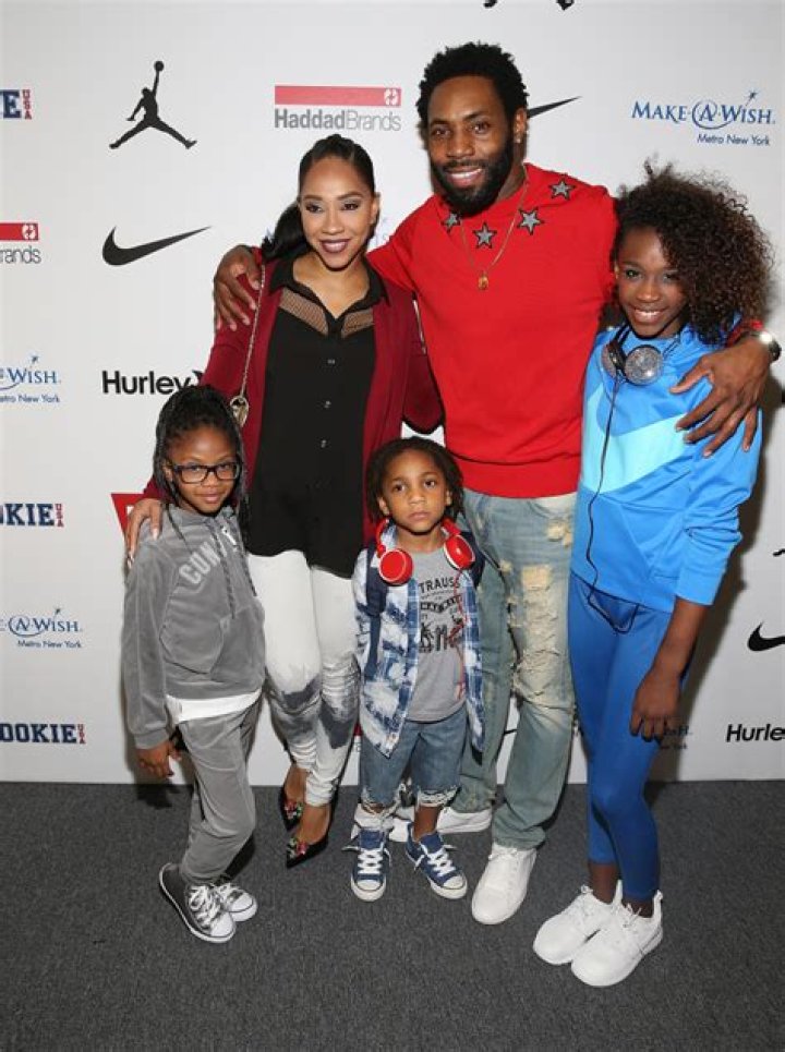 Who is Antonio Cromartie’s Wife Terricka Cason? Bio: Age, Net Worth, Twins, Wedding, Nationlity, Parents
