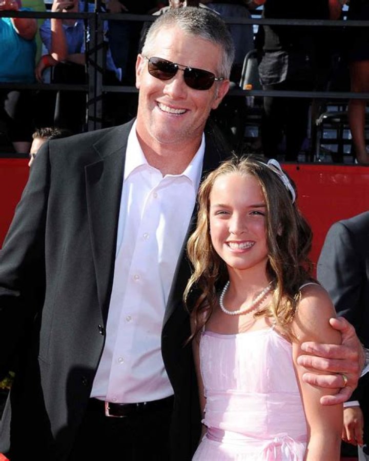 Who Is Brittany Favre? Former QB Bret Favre Daughter Competing In Claim To Fame