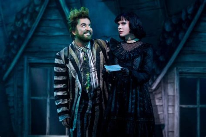 Who Is Elizabeth Teeter On Beetlejuice? Meet The New Addition To The Broadway Cast