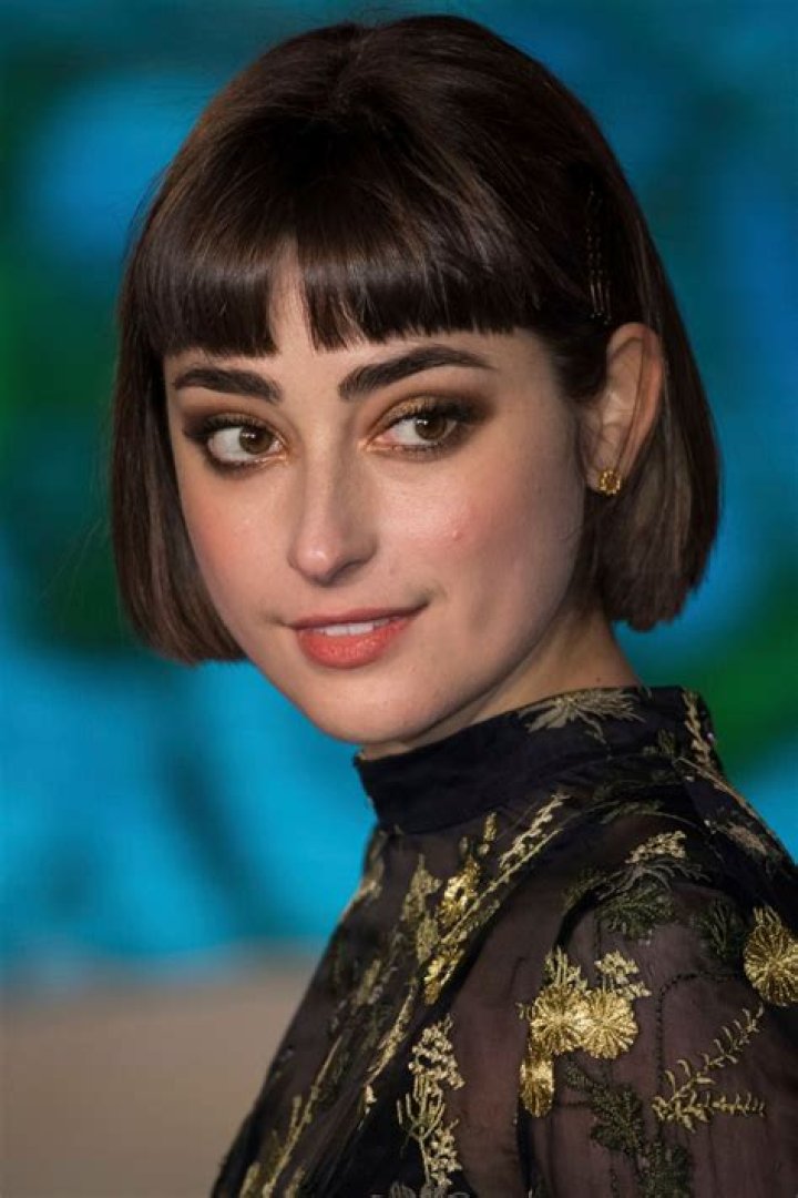 
Who is Ellise Chappell? Age, Height, Boyfriend, Net Worth, Bio 