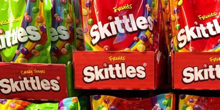 
Who Is Jenile Thames? Skittles Candy Lawsuit Accuser – Wikipedia Bio 