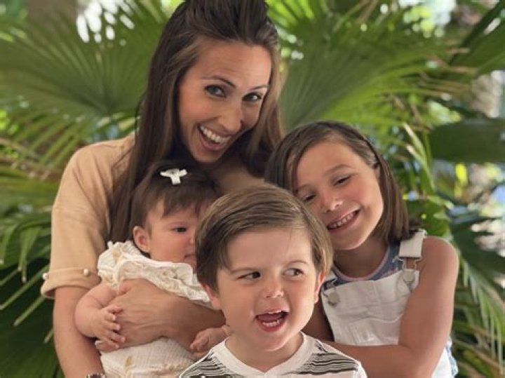 Who Is Lauren Simonetti Husband Mark Cubrilo? Children Age And Net Worth