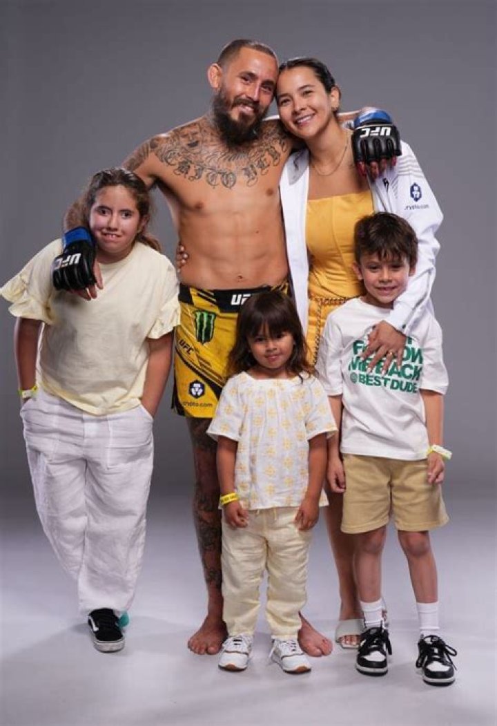 
Who Is Marlon Vera Wife María Paulina Escobar? Nationality And Ethnicity – Where Is He From? 
