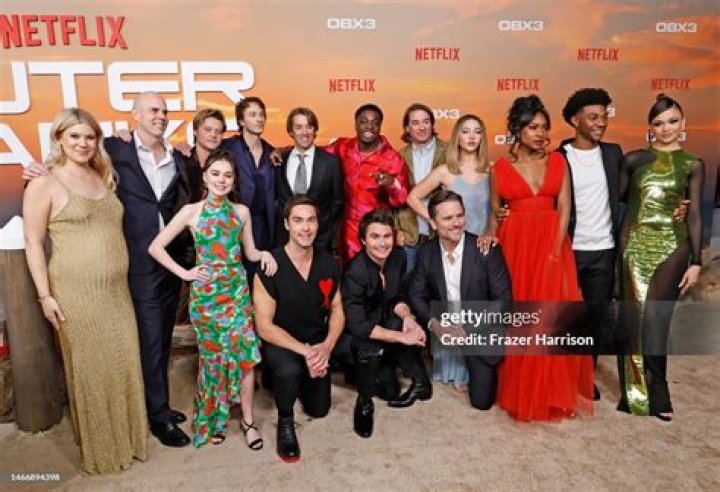 Who Is Netflix's Outer Banks' Actress, Caroline Arapoglou Married? Also Know About Her Net Worth In 2020