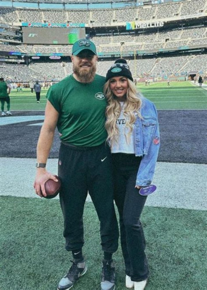 
Who Is New York Jets NFL Quarterback Chris Streveler’s Girlfriend Tessa Grant? 