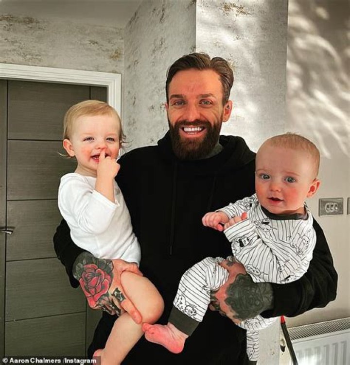 
Who Is Talia Oatway? Geordie Shore’s Aaron Chalmers Partner Is Pregnant With 3rd Child 