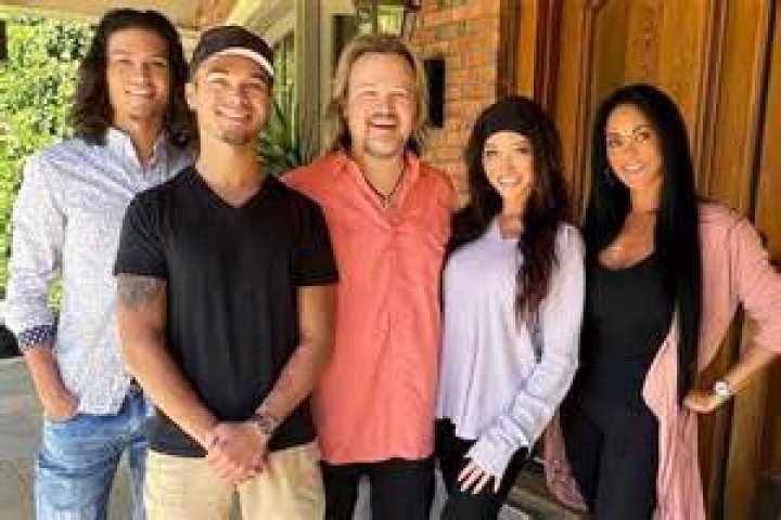 Who Is Travis Nelson Married To? Wife 2022 – Everything On The Lake Cast