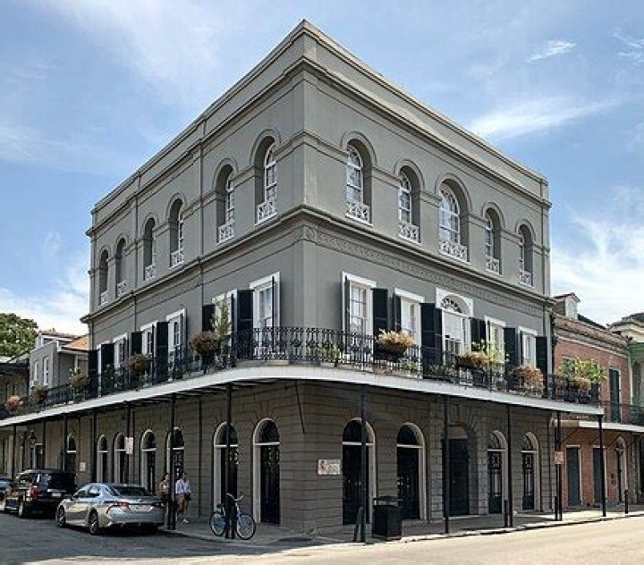 Who owns the Lalaurie Mansion?
