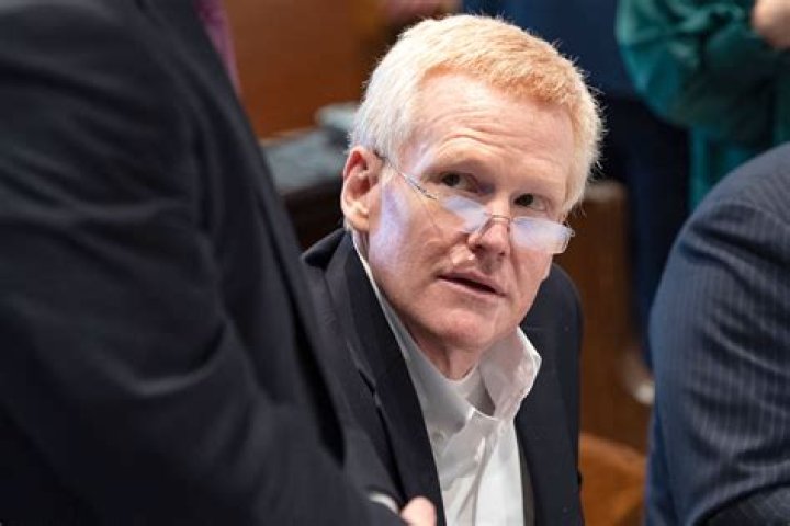 
Who shot Alex Murdaugh? Bandaged photo of attorney’s head shown to jurors during trial 