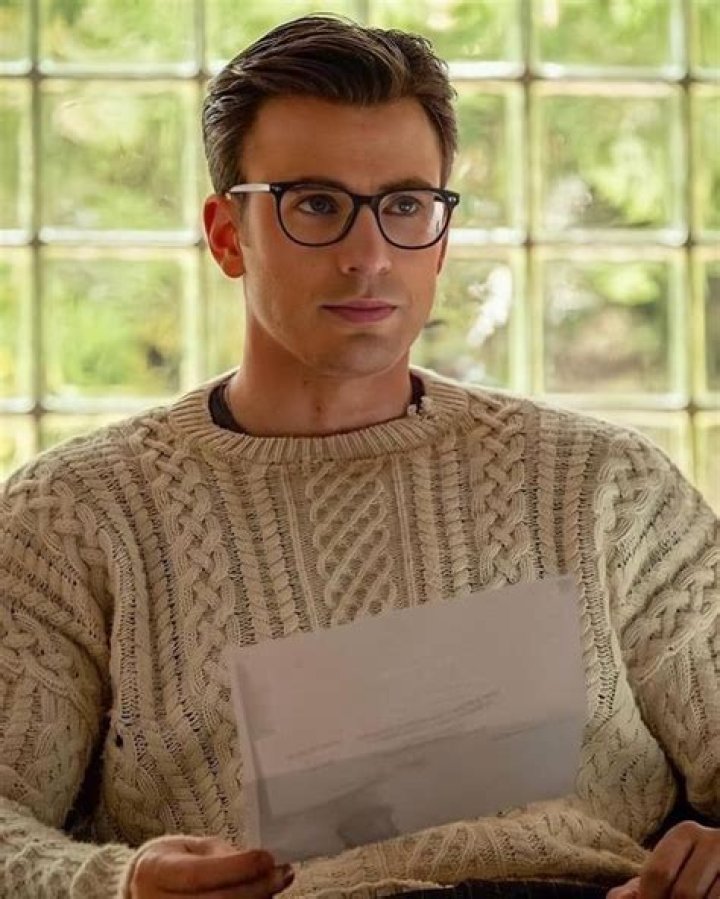 Who would you rather, Chris Evans or Chris Evans’ ‘Knives Out’ sweaters?