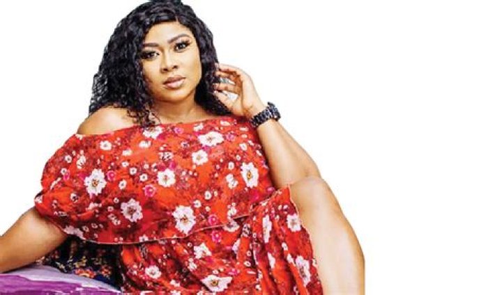 
Why I Am Supporting Halima Abubakar – Queeneth Agbor 