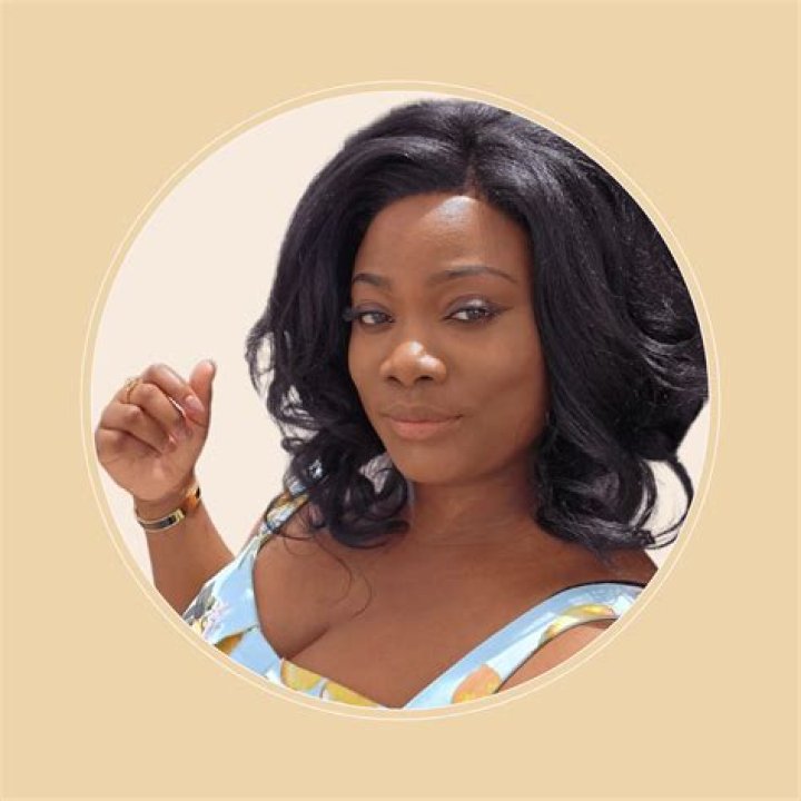 Why She Left Sex Education?