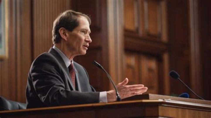 William Peter Wyden Height, Weight, Net Worth, Age, Birthday, Wikipedia, Who, Nationality, Biography