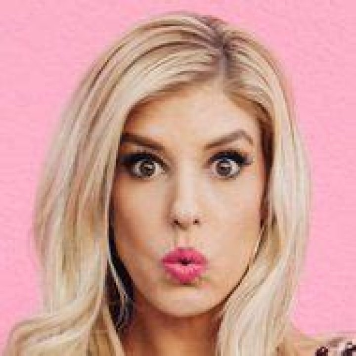 Yasmin Zbari - Age, Family, Bio