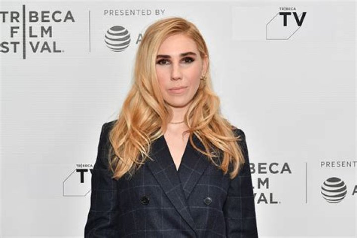 Zosia Mamet Net Worth - Wiki, Age, Weight and Height, Relationships, Family, and More